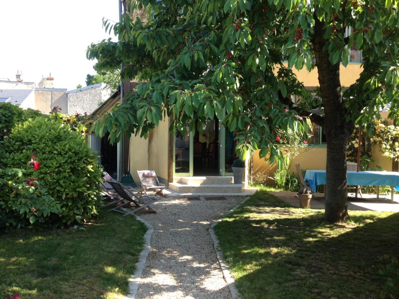 Bed and Breakfast Le Sechoir A Tabac Orléans Exterior foto